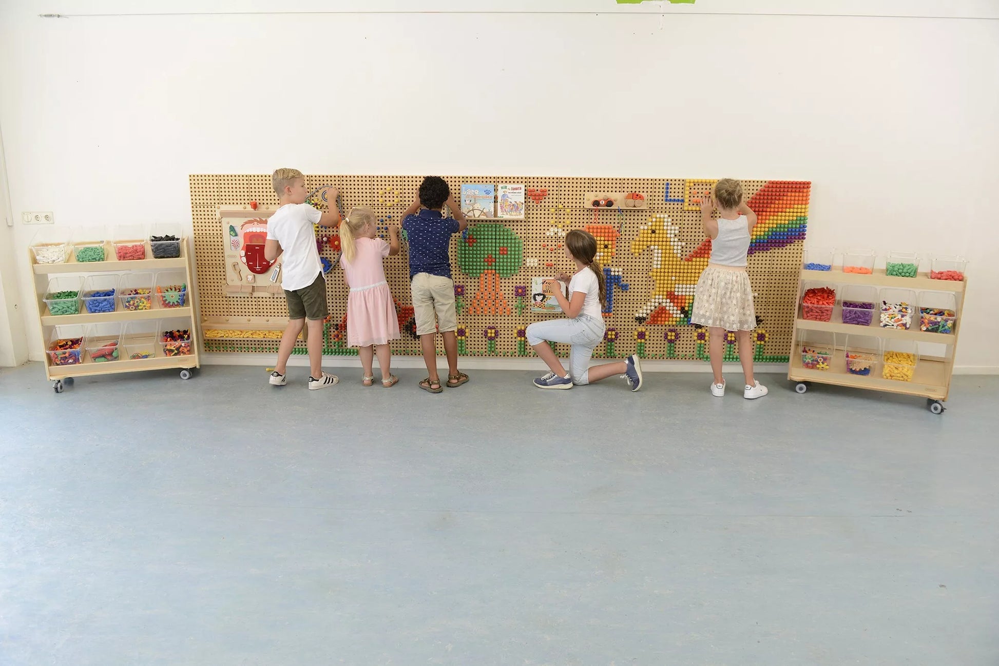 Masterkidz modulinė edukacinė STEM sienų sistema