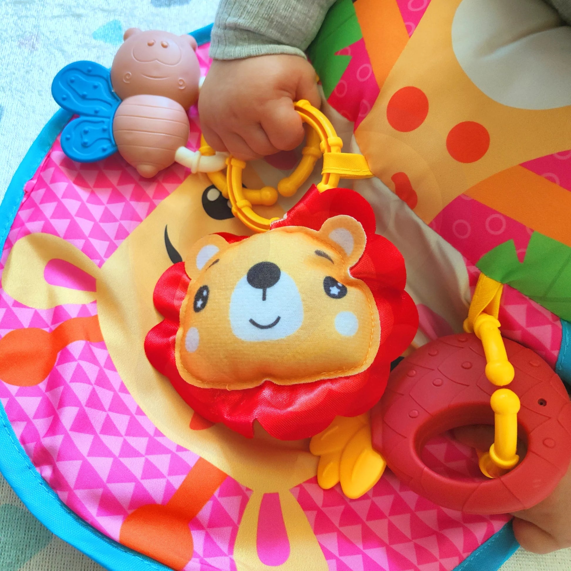 Croissant pagalvė interaktyvi mokomasis kilimėlis barškučiai