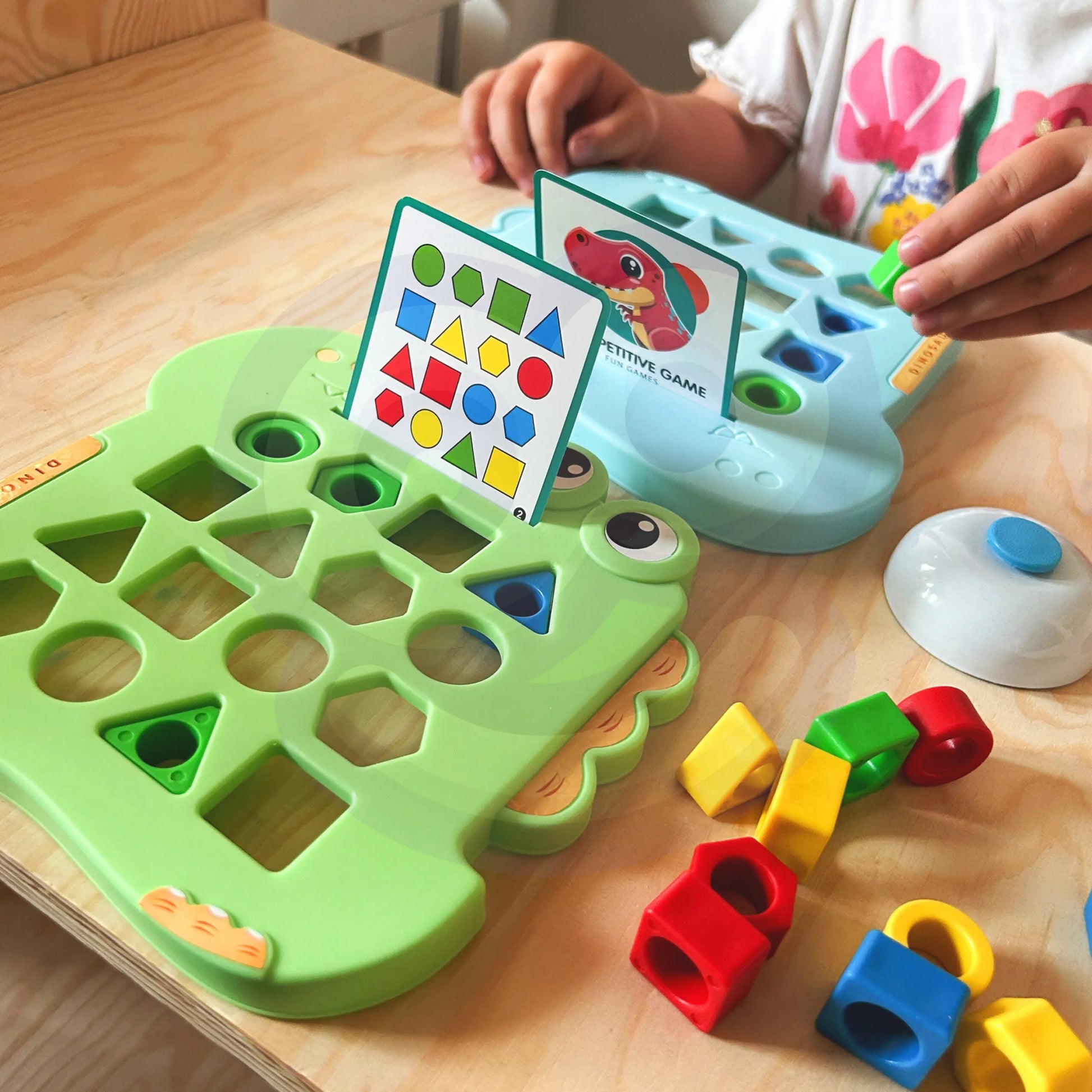 „WOOPIE“ Montessori dinozaurų dėlionė – formų derinimo lavinamasis žaidimas