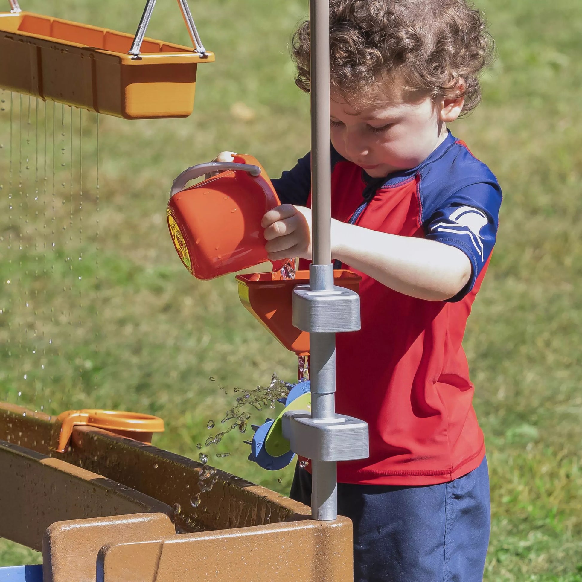 STEP2 Pump & Splash Shady Oasis vandens žaidimų centras su stogeliu