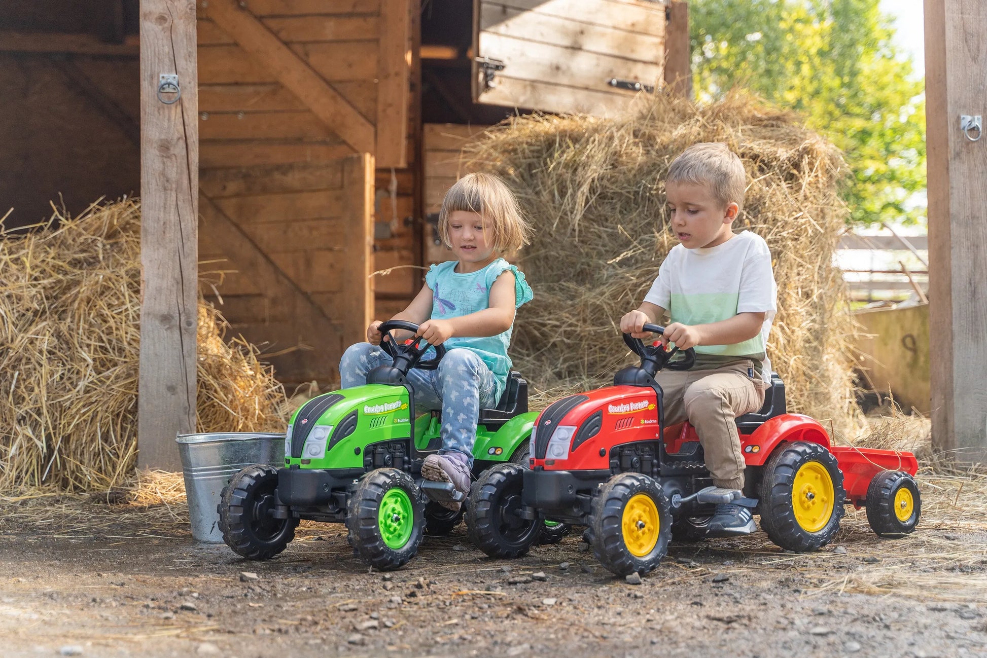 FALK Country Farmer Eco Design pedalinis traktorius su priekaba