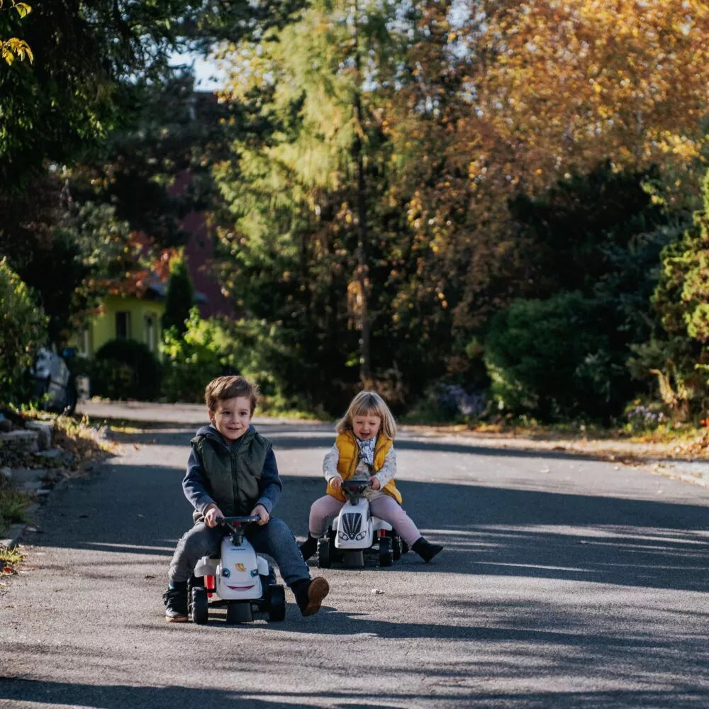 FALK traktorius su priekaba – baltas