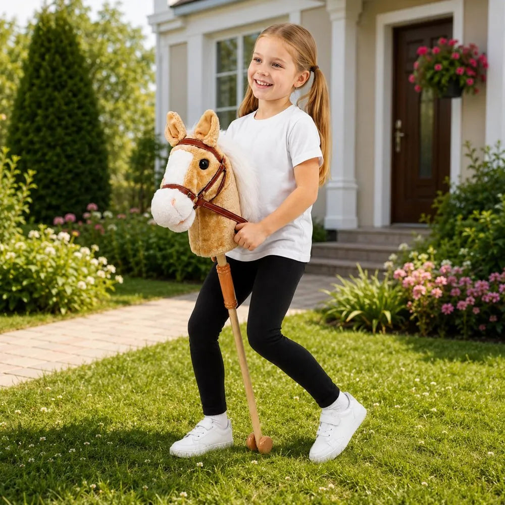 Hobby Horse – smėlio spalvos arkliukas ant lazdos, 100 cm, su garsais ir ratukais