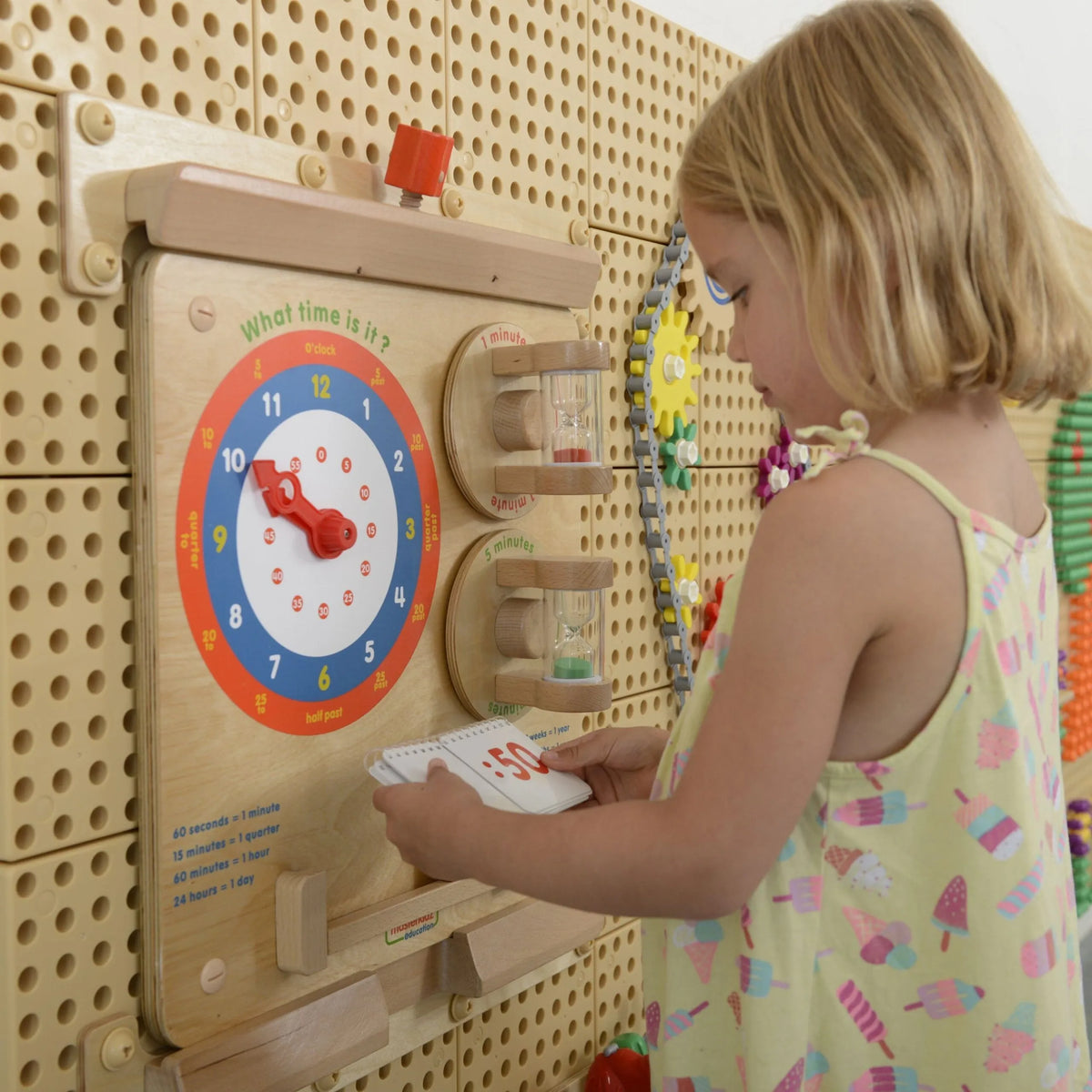 Masterkidz edukacinė lenta „Laiko skaitymo mokymasis“