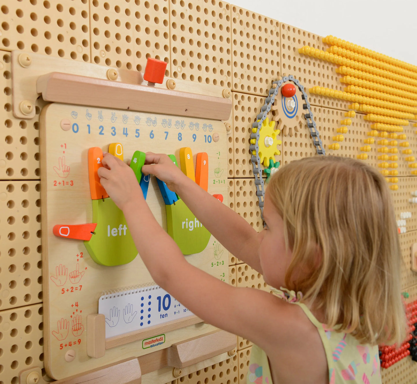 MASTERKIDZ Flex Montessori skaičiavimo sieninė sensorinė lenta