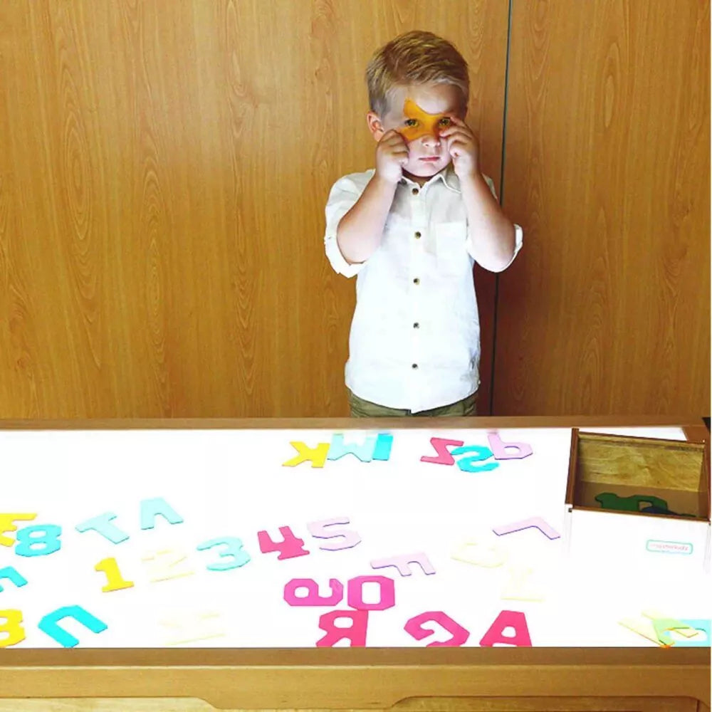 Skaidrūs skaičiai ir raidės 38 vnt.