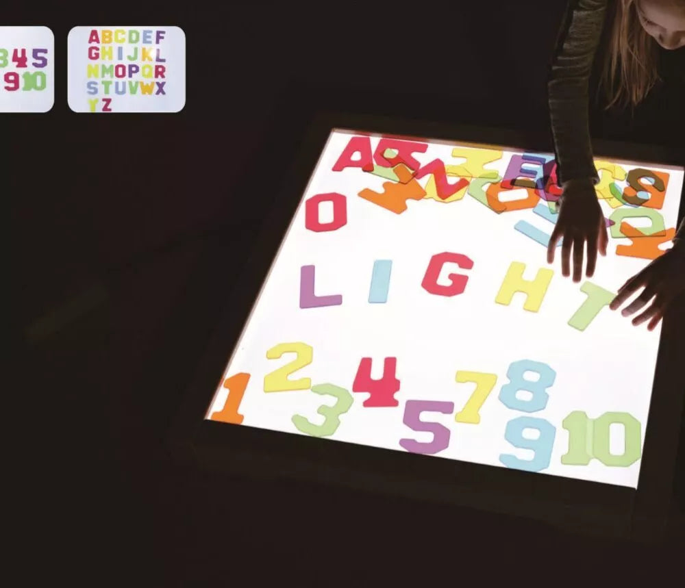 Skaidrūs skaičiai ir raidės 38 vnt.