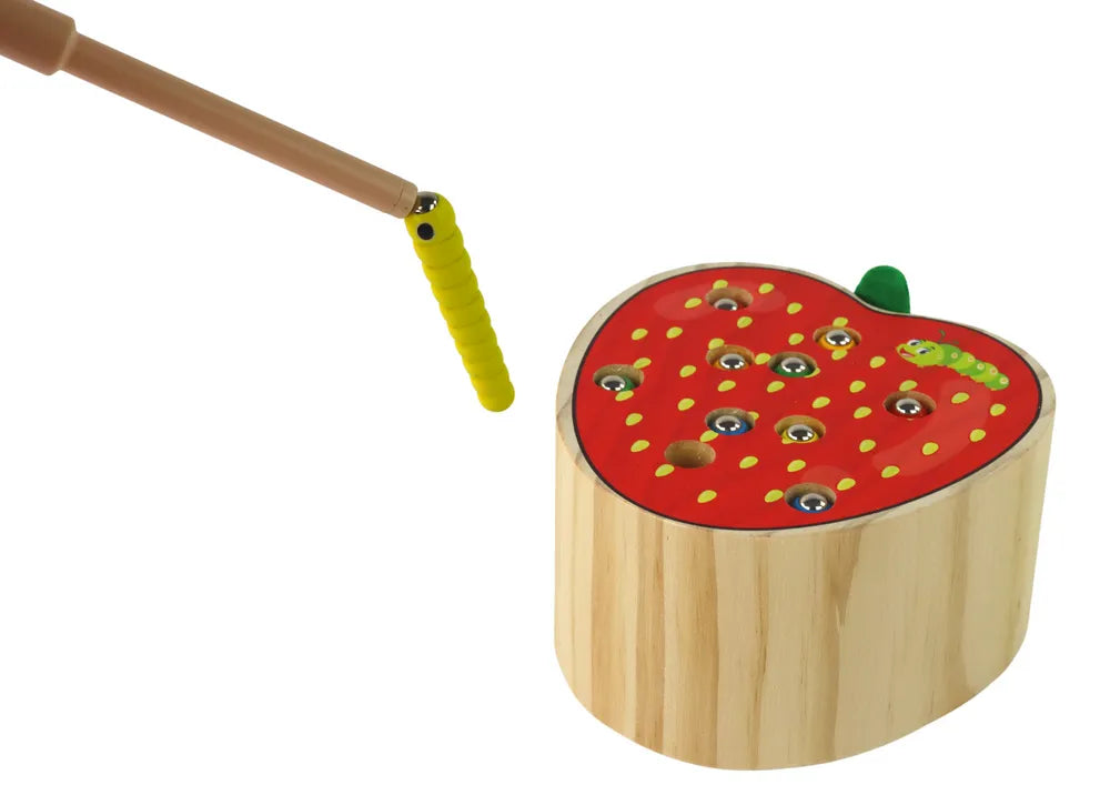 Medinis magnetinis žaidimas su braške ir kirmėlytėmis
