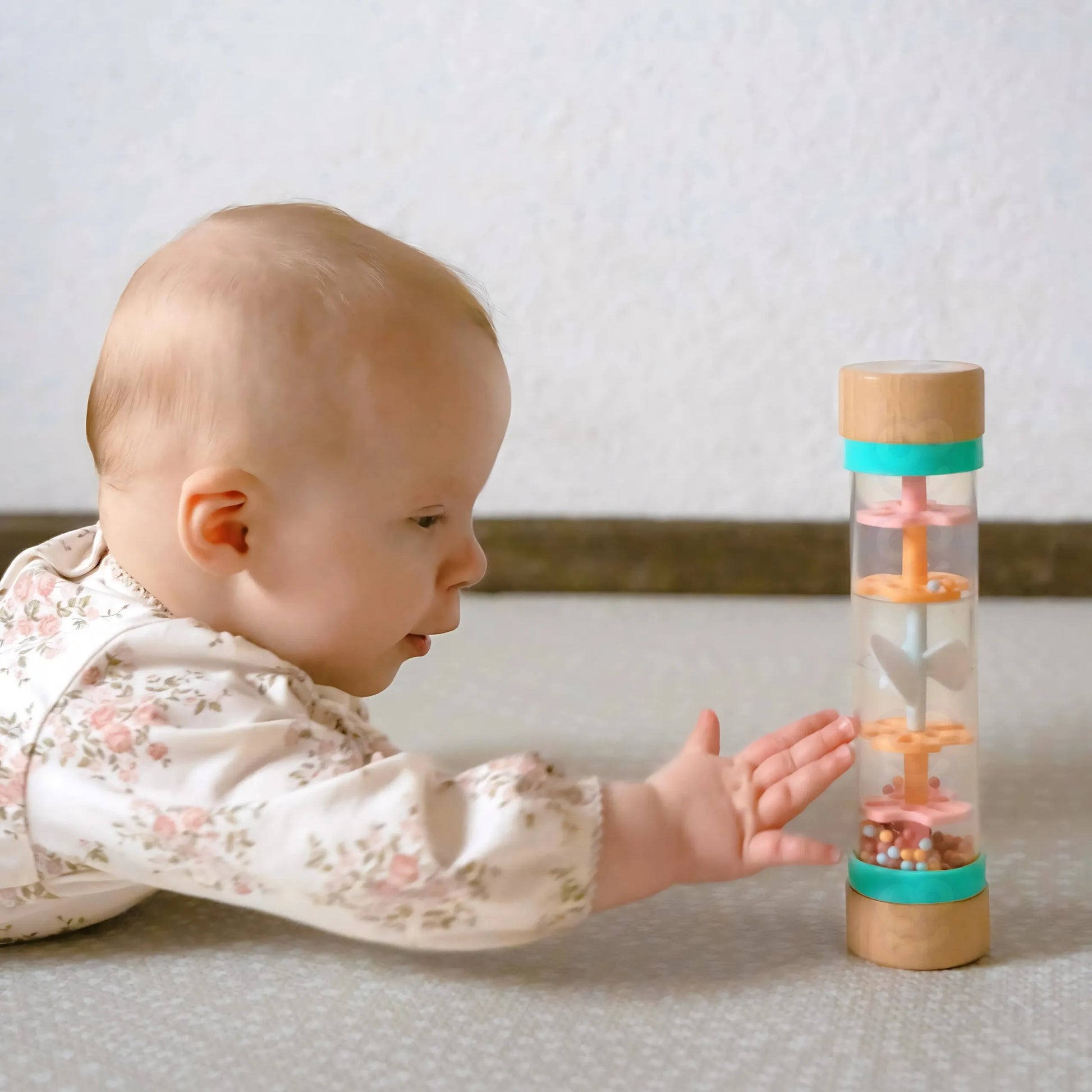 Montessori XXL 6in1 sensorinis rinkinys kūdikiams (3–4 mėn.) – pirmieji atradimai per pojūčius