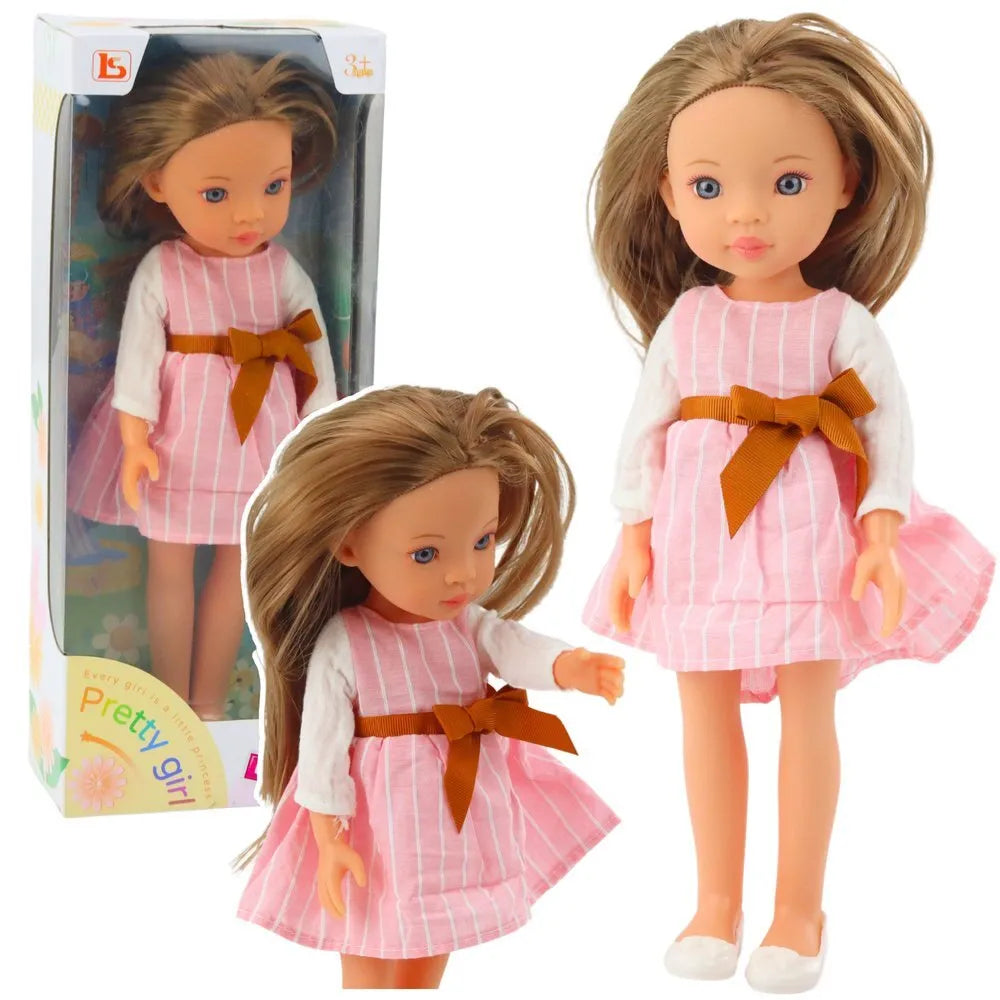 Pretty Girl lėlė 32 cm – rožinė dryžuota suknelė