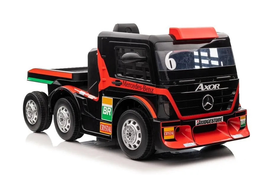 Raudonas Mercedes XMX622B su puspriekabe