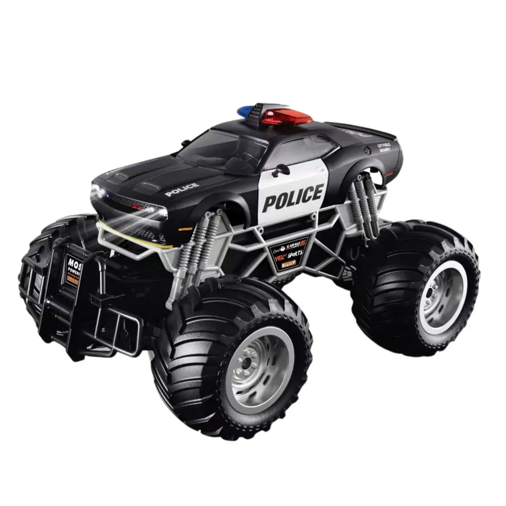 RC policijos off‑road automobilis su dūmais