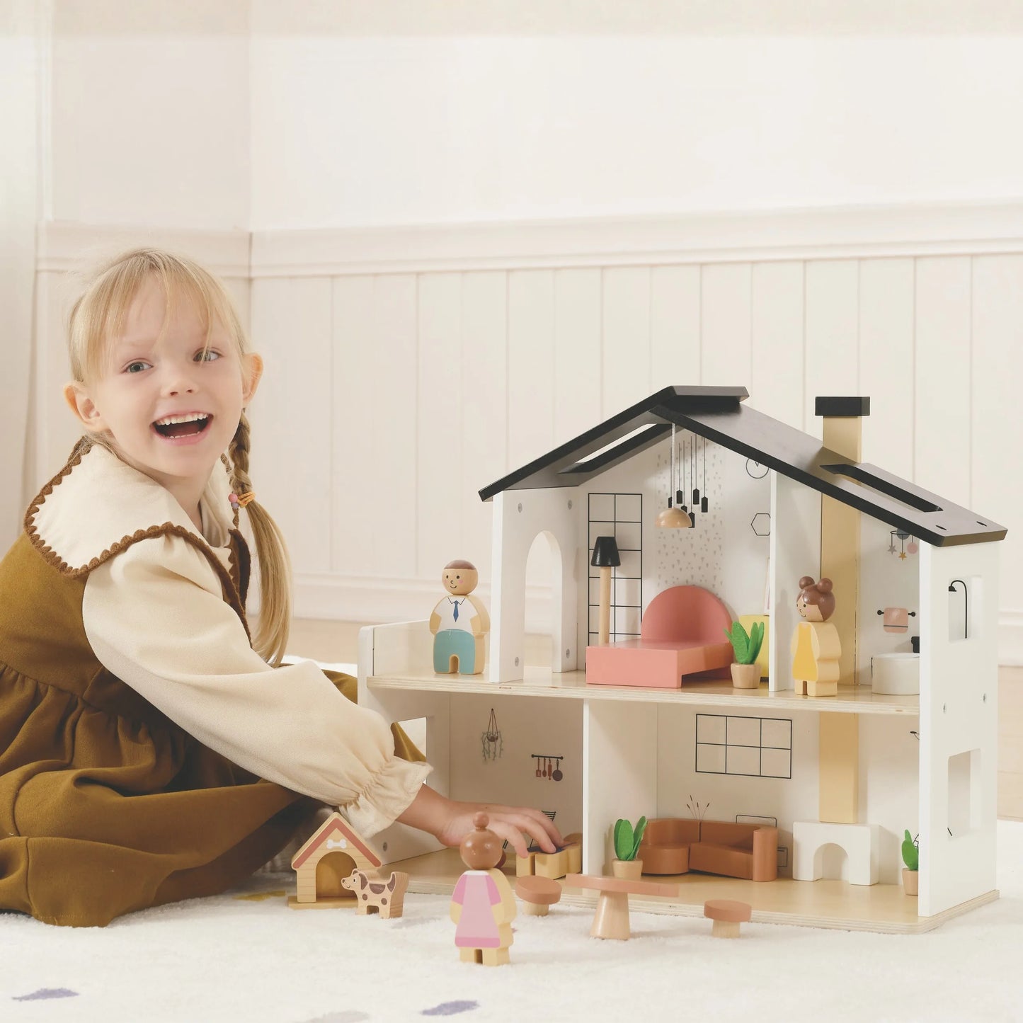 „TOOKY TOY“ medinis lėlių namas su priedais ir šeima
