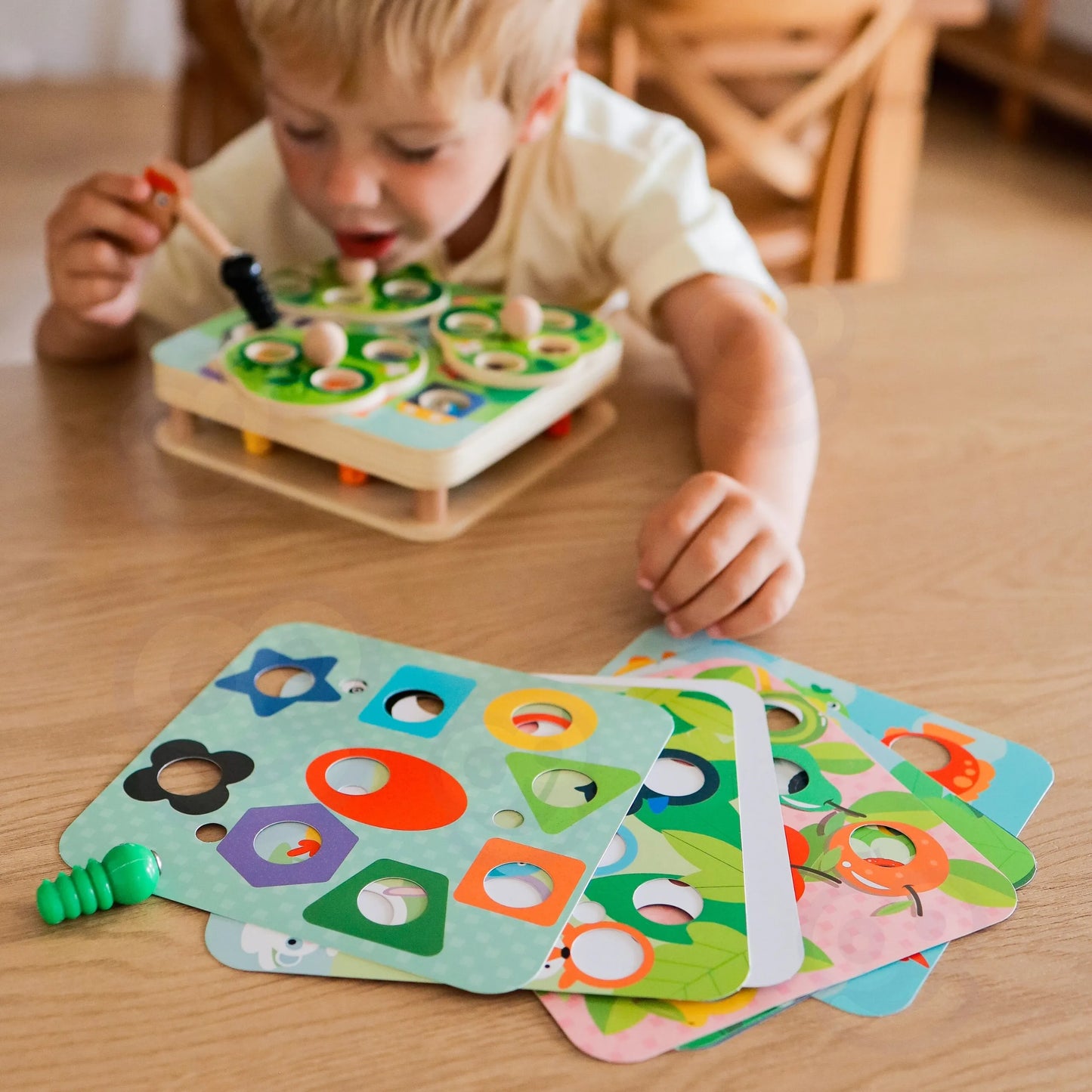 Tooky Toy medinis magnetinis žaidimas „Vikšrų gaudynės“