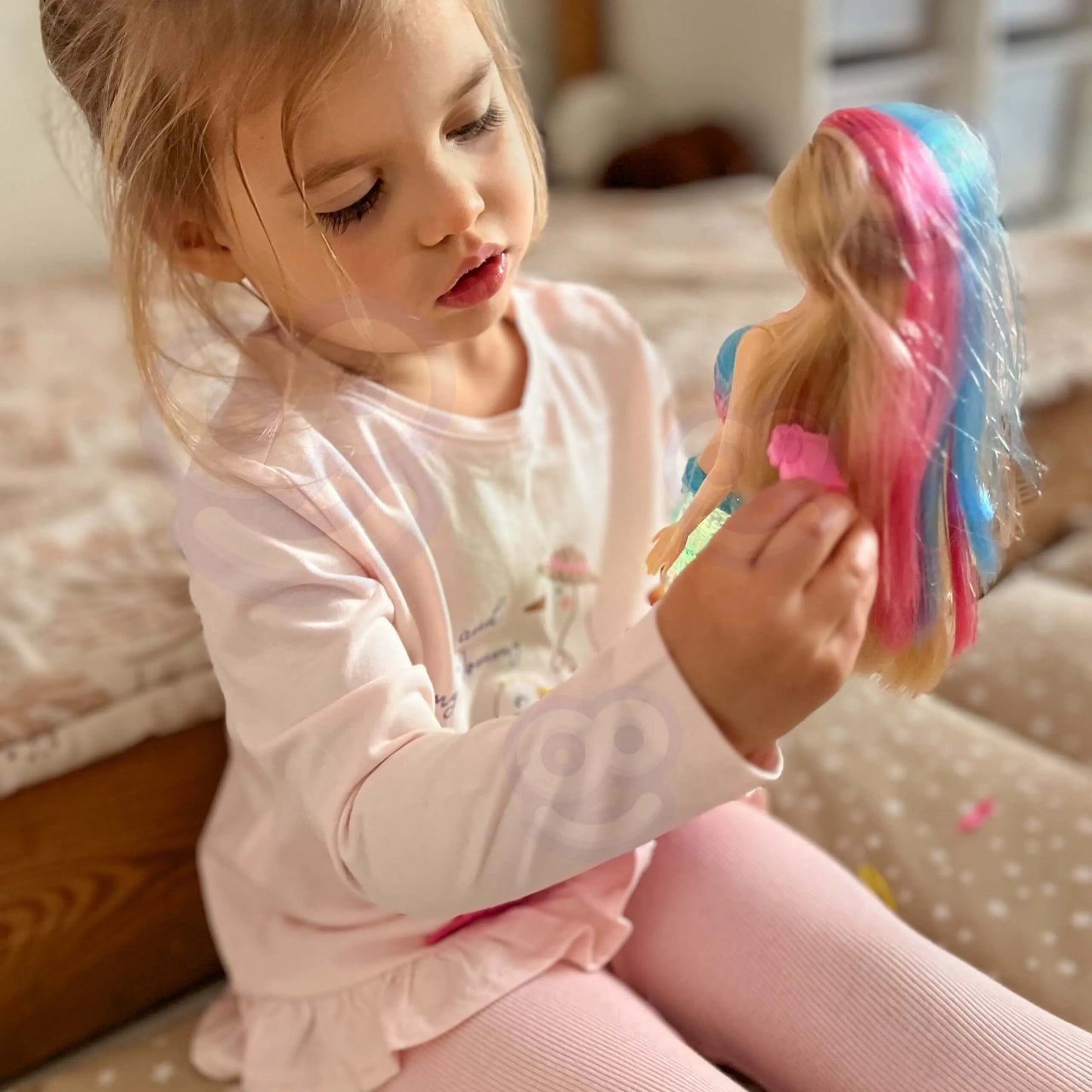 Undinėlė Gina iš WOOPIE – šviesos, muzika ir magiškas povandenio pasaulis!