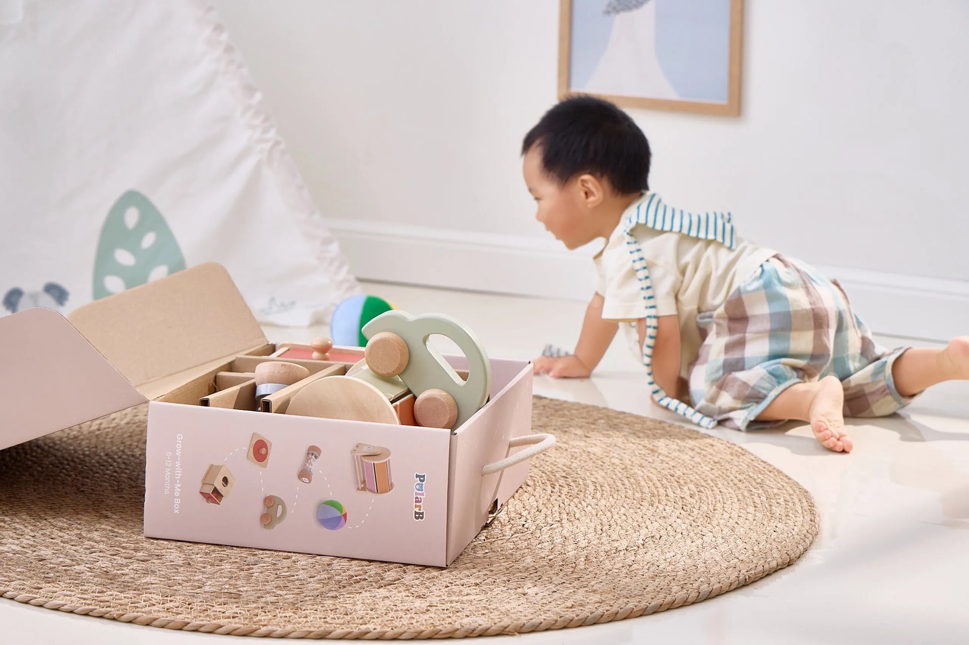Viga Educational Box (6–12 mėn.) – pirmieji atradimai per judesį, garsą ir spalvas
