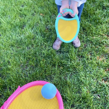 Arkadinis žaidimas – 2 raketės ir kamuoliai