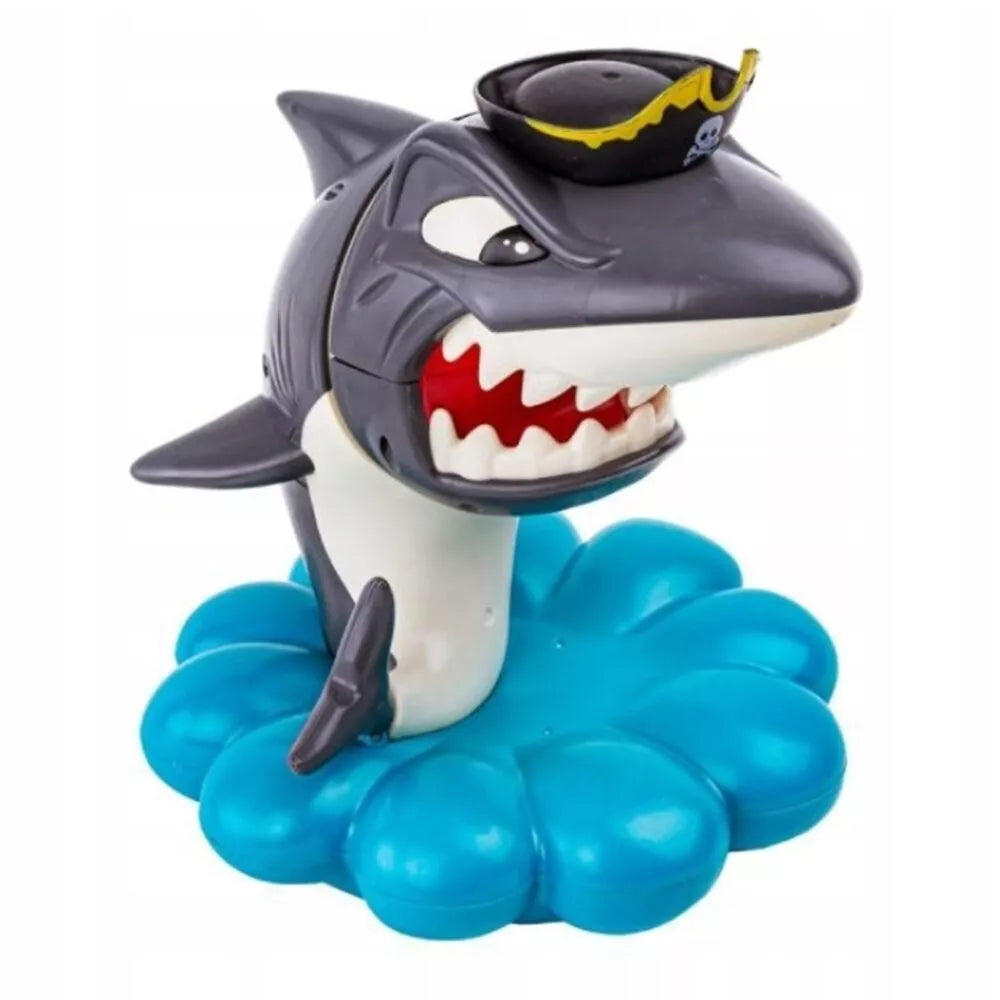 Piratas ryklys žaidimas