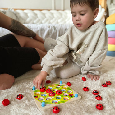 „WOOPIE GREEN“ medinis edukacinis atminties žaidimas – boružėlės dėlionė.