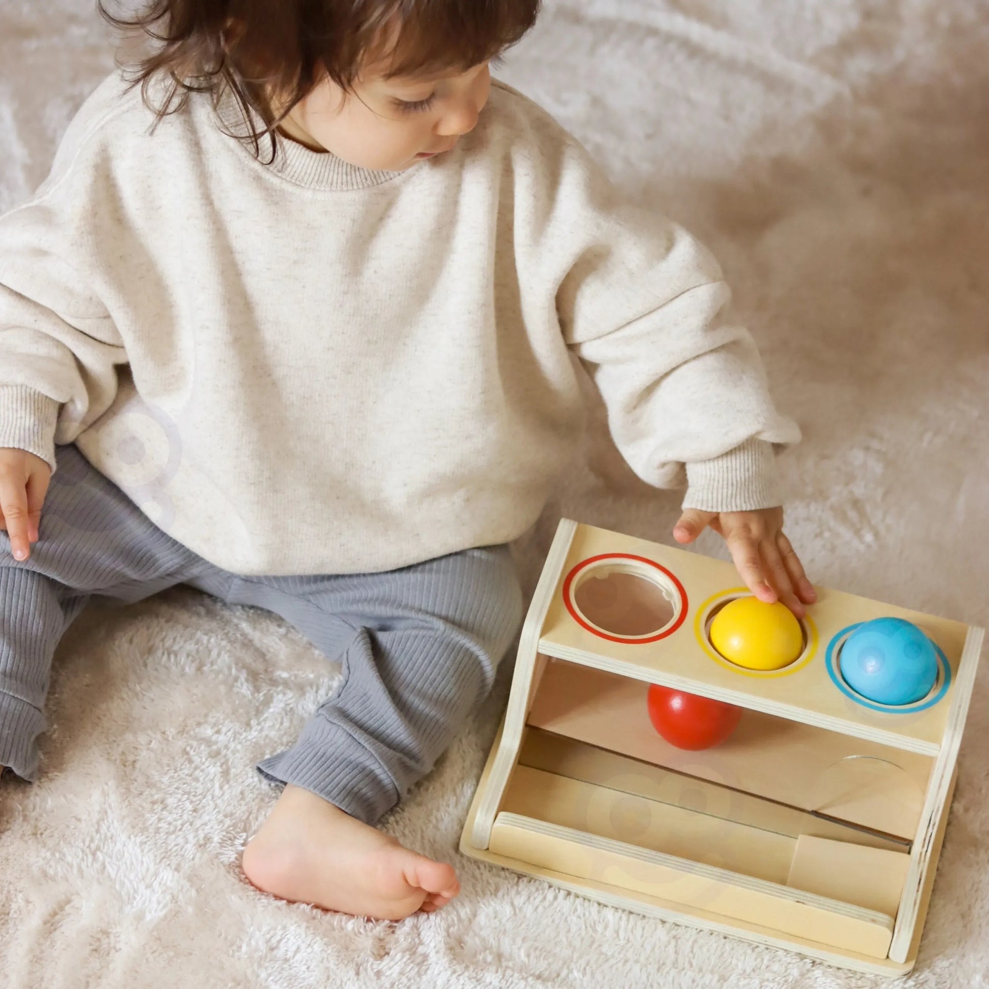 Woopie Green Montessori edukacinis rinkinys 5in1 (11–12 mėn.) – jutiminiai atradimai ir pirmieji loginiai žingsniai