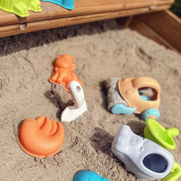 Smėlio rinkinys su automobiliu ir priedais 10vnt