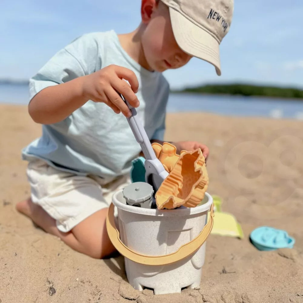 Smėlio rinkinys su kibiru ir automobiliu