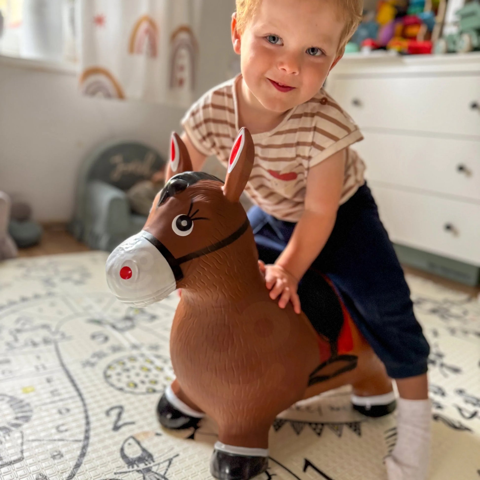 „WOOPIE“ guminis šokinėjimo žaislas – arkliukas + pompa