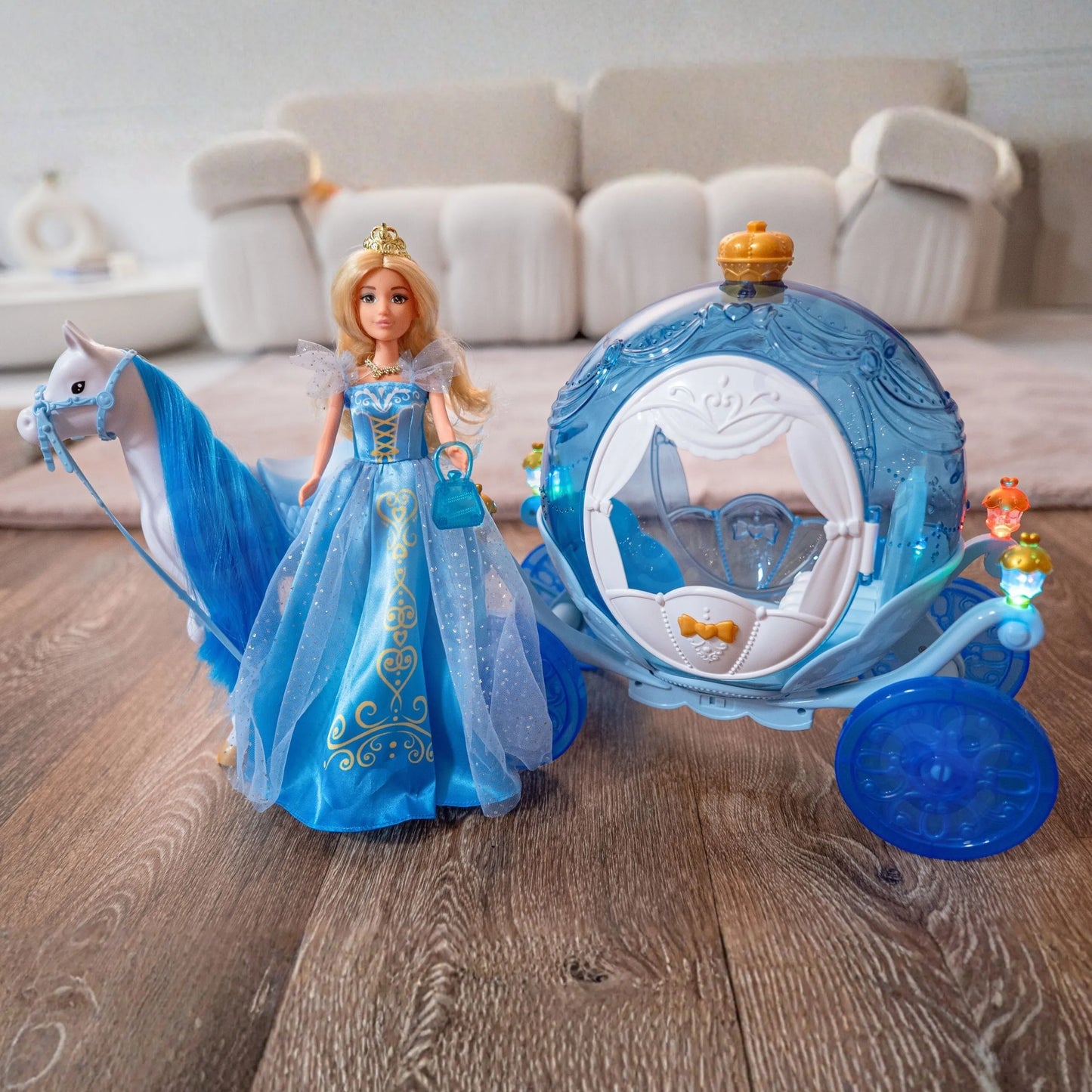 Woopie „Ledinė princesė ir šviečianti karieta“ su arkliu