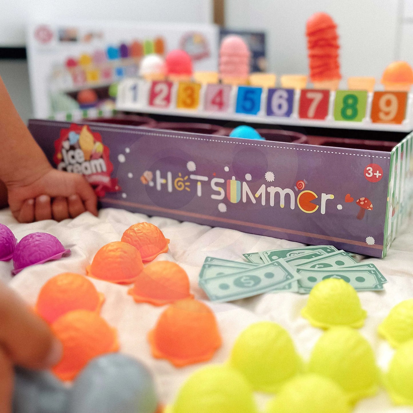 WOOPIE Ledo parduotuvė (87 el.) – matematikos, spalvų ir vaidmenų žaidimų rinkinys