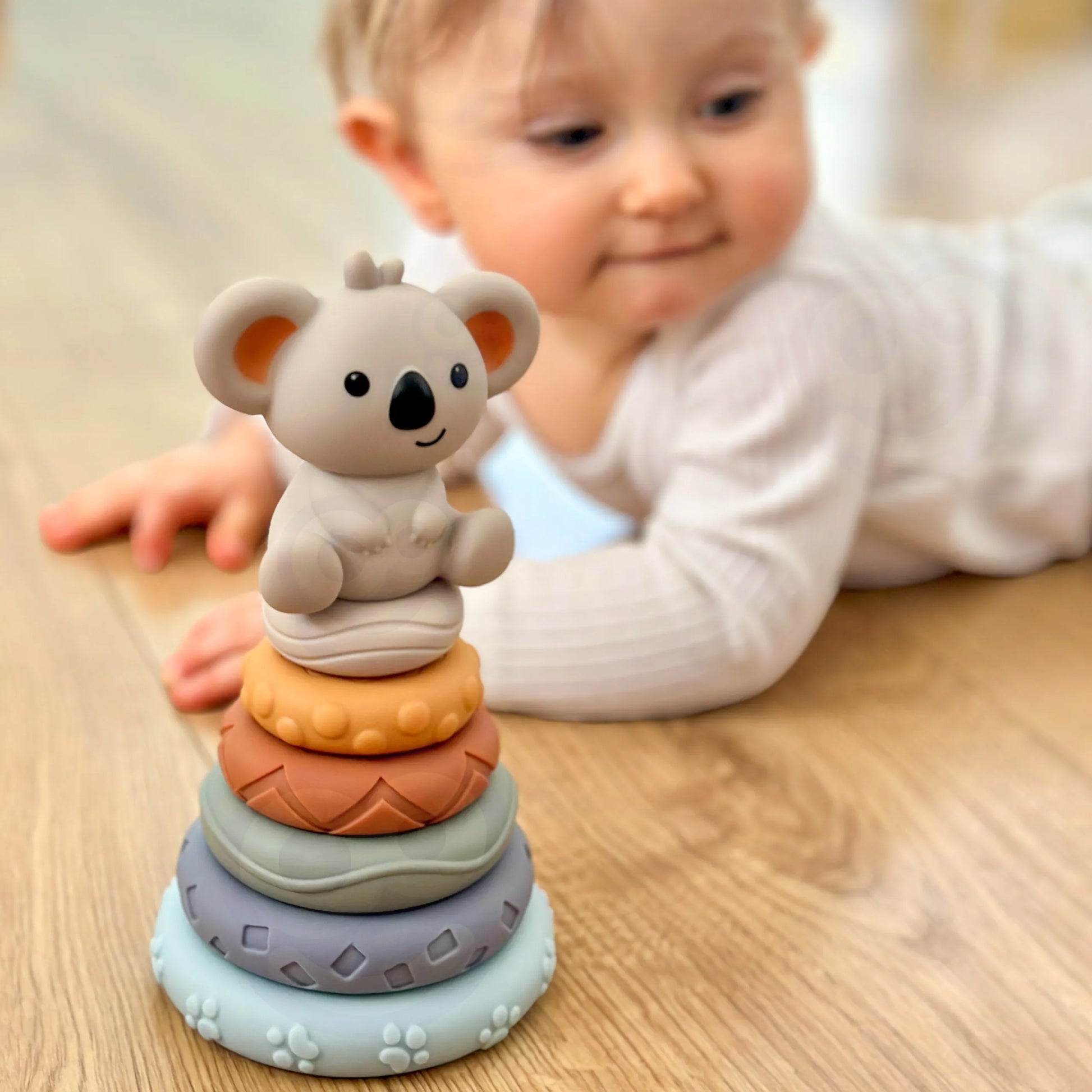 Woopie minkšta sensorinė piramidė su koala – 2in1: dėliojimas ir saugus kramtukas