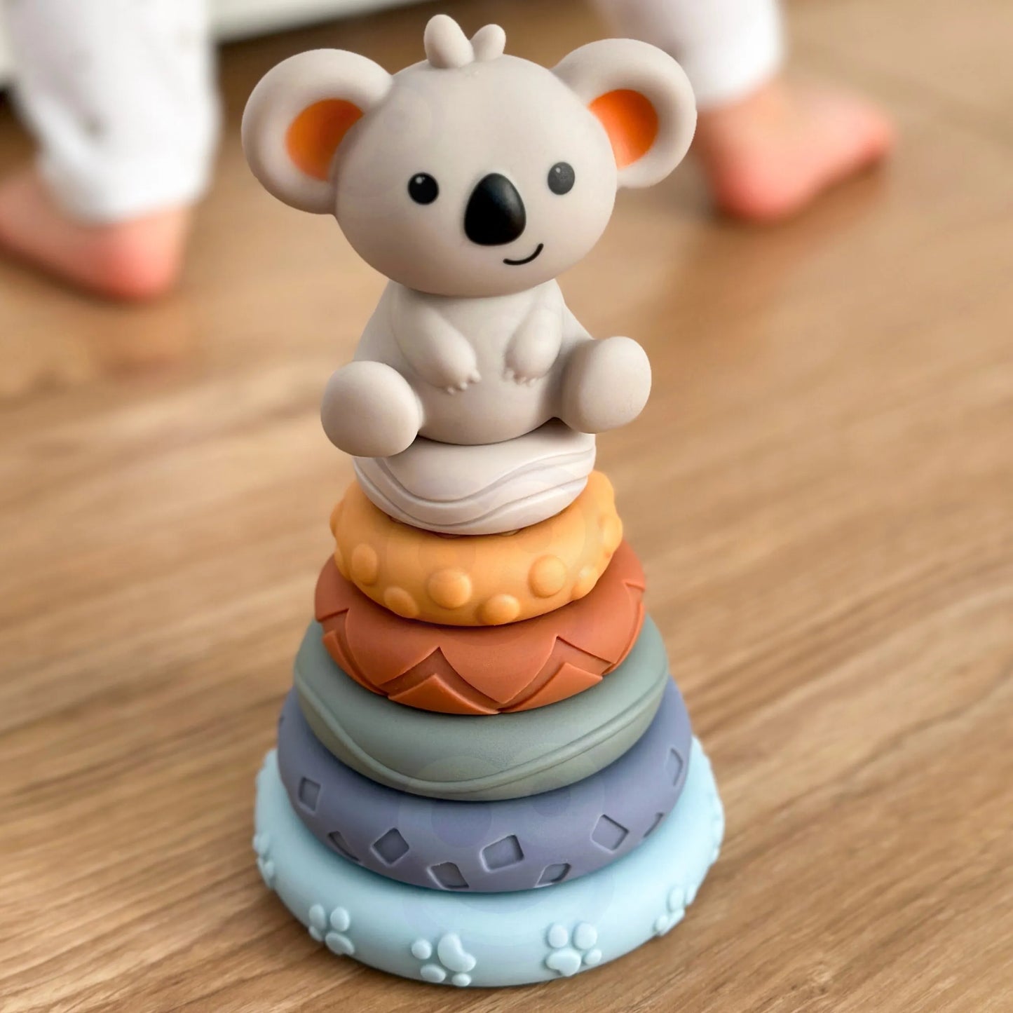 Woopie minkšta sensorinė piramidė su koala – 2in1: dėliojimas ir saugus kramtukas
