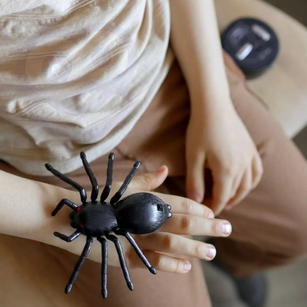 Nuotoliniu būdu valdomas voras