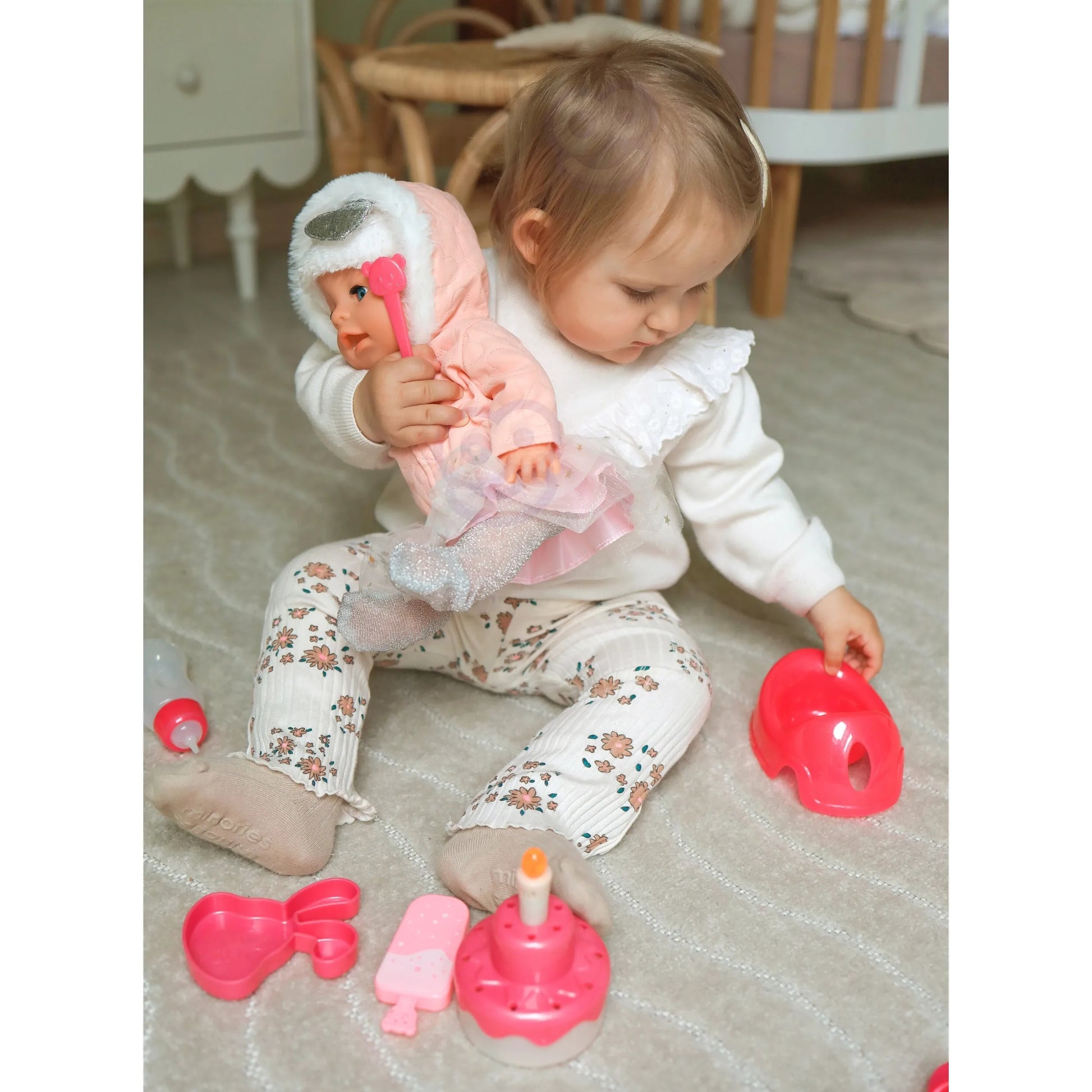 Woopie Royal interaktyvi lėlė Little Zosia – 35 cm