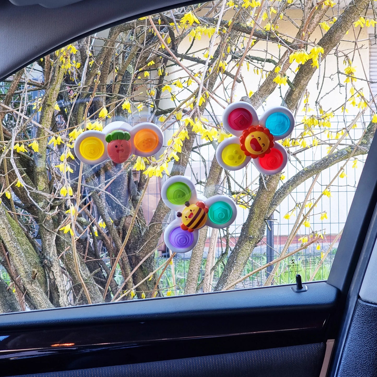 WOOPIE „Sensory Spinners“ – 3 suktukų rinkinys su siurbtukais, 18+ mėn.