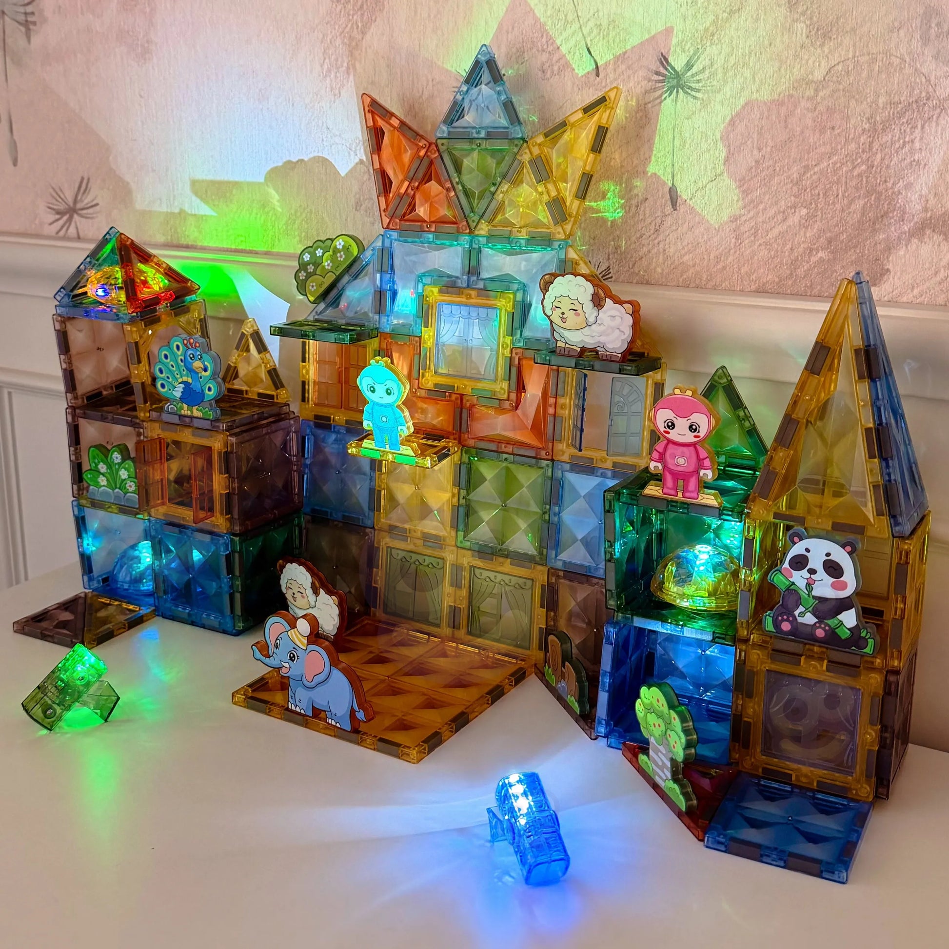 Woopie šviečiančios magnetinės kaladėlės „Gyvūnų karalystė 3D“ (124 el.)