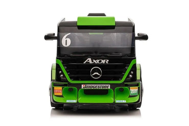 Žalias Mercedes XMX622B su puspriekabe
